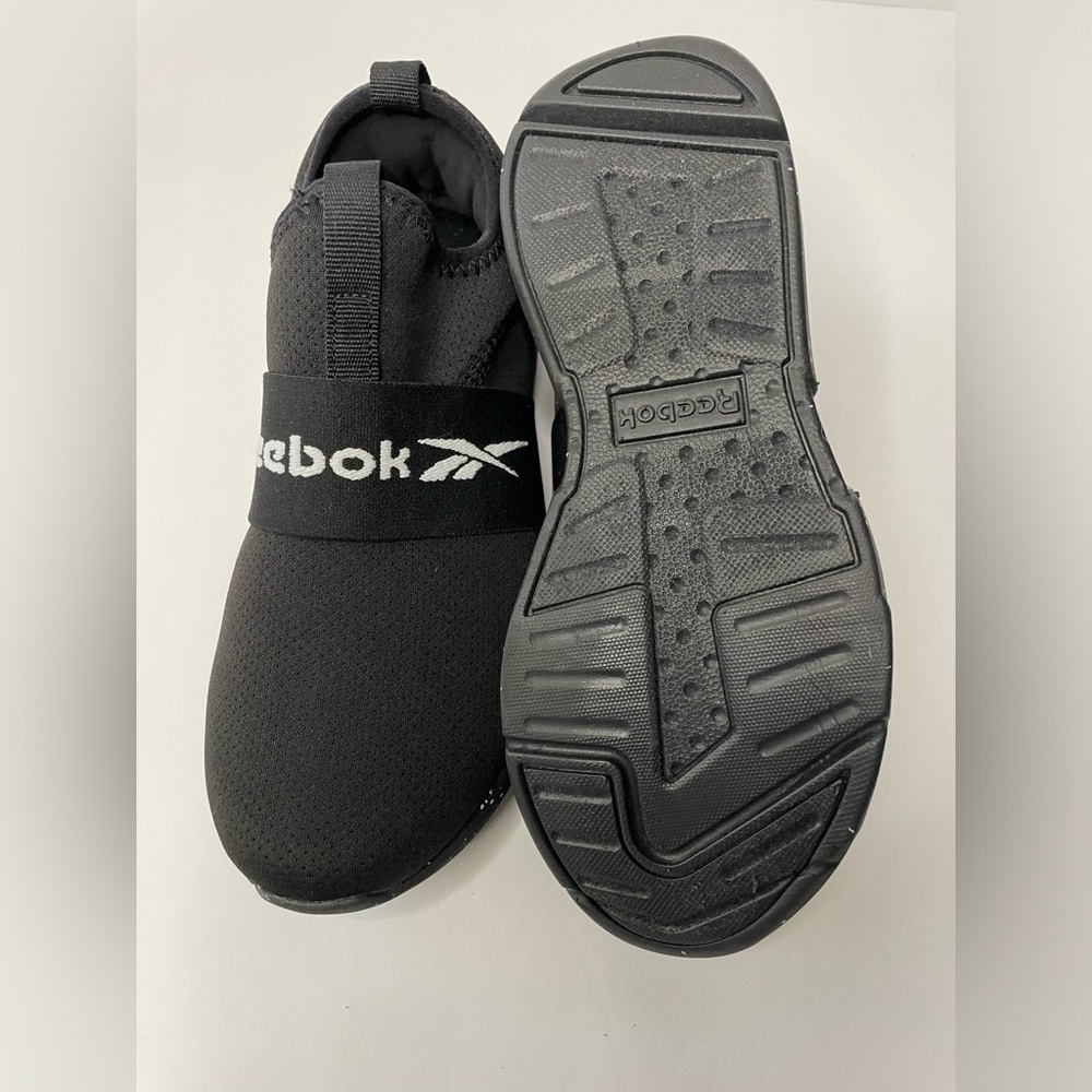 NWOT Reebok shoes - Picture 3 of 5